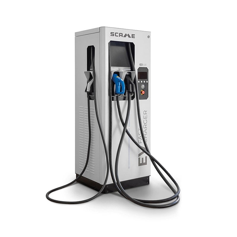 سكامي - محطة شحن DC، 60kW DC + 43kW AC، CCS2 + CHAdeMO + T2، 4.5م - 2